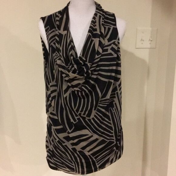 Dana Buchman Black and Tan Patterned Blouse - Picture 1 of 5